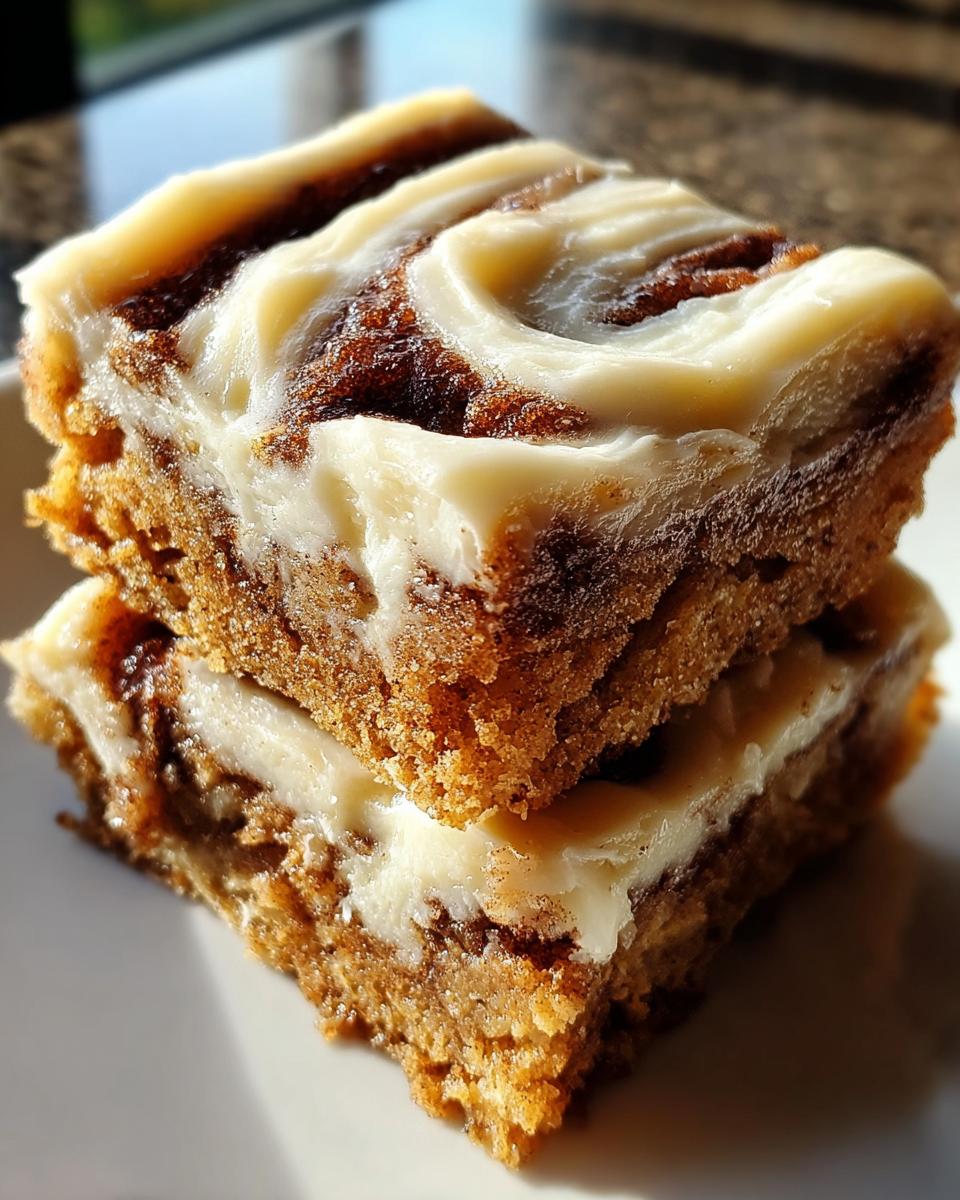 Cinnamon Roll Bliss Bars - detail 1