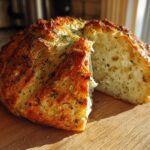 Garlic Herb Dutch Oven Bread