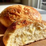 No-Knead Garlic Bread